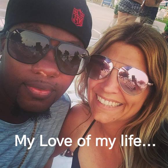 Meet your Posher, Danielle - Picture 1 of 1